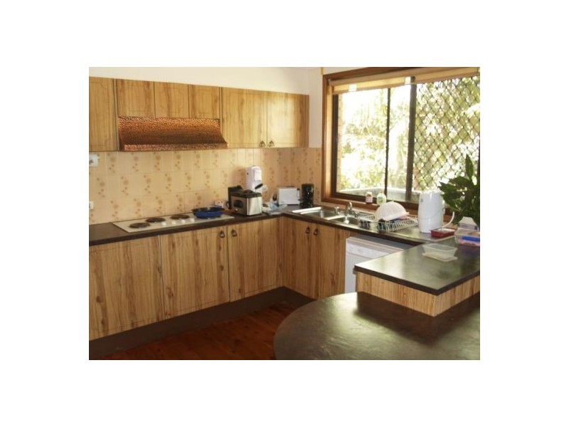 13 Woodcliff Pd, Lugarno NSW 2210