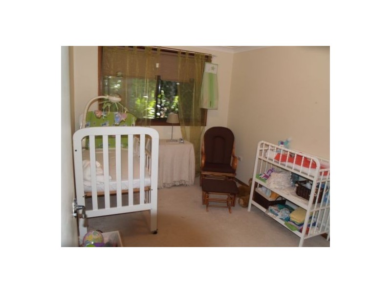 13 Woodcliff Pd, Lugarno NSW 2210