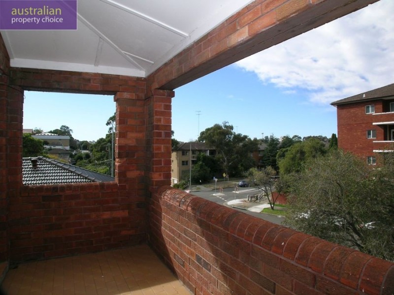 2/88 Wolseley Street, Bexley NSW 2207