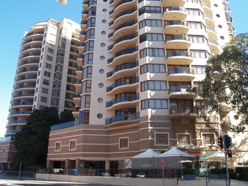 215/13-15 Hassall Street, Parramatta NSW 2150