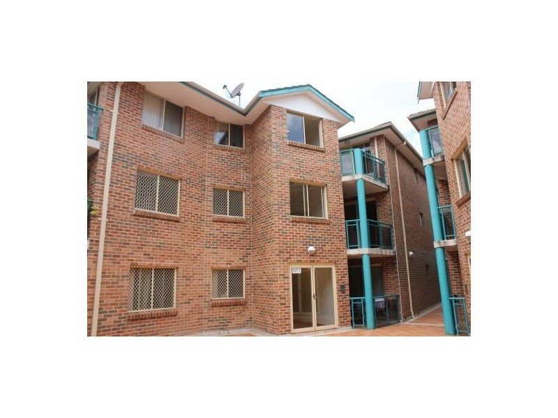 8/1-9 Rickard Road, Bankstown NSW 2200