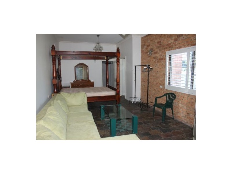 2A Warejee St, Kingsgrove NSW 2208