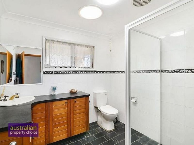 61 Boondilla Road, Blue Bay NSW 2261