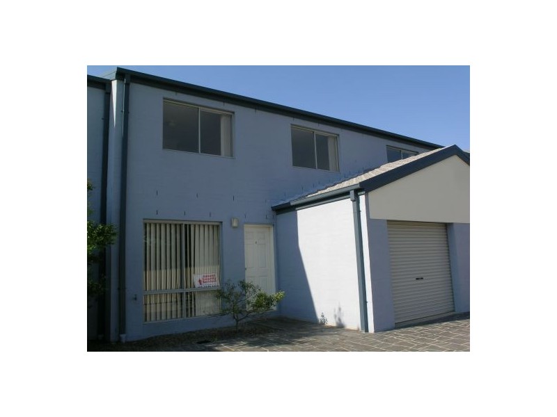 2/27 Aurora Place, Bateau Bay NSW 2261