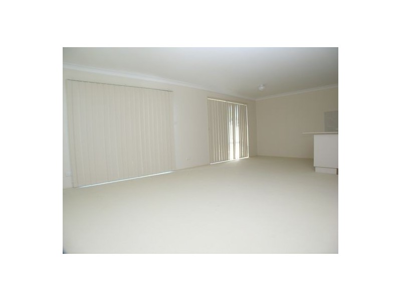 2/27 Aurora Place, Bateau Bay NSW 2261