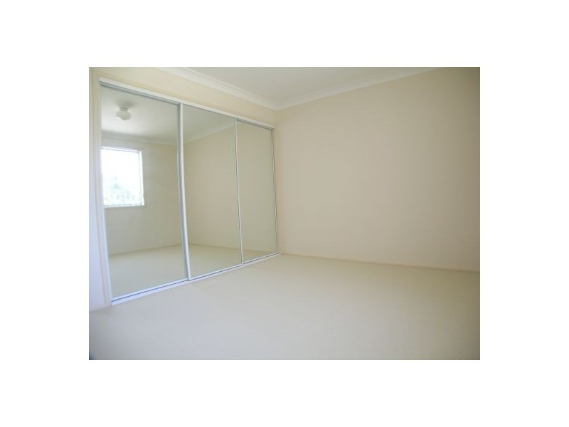 2/27 Aurora Place, Bateau Bay NSW 2261