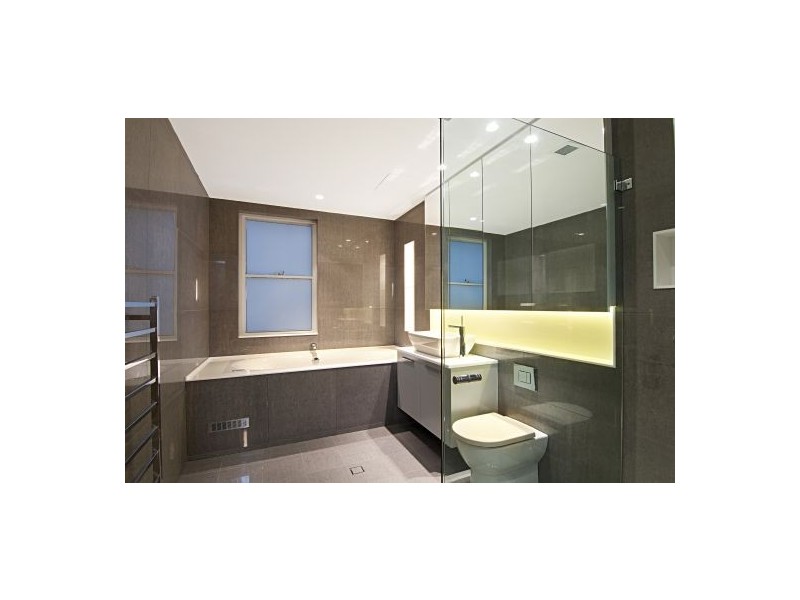 1/2 Walton Cr, Abbotsford NSW 2046