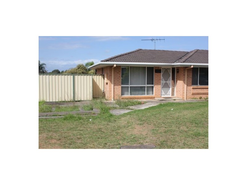 269A Copperfield Dr, Rosemeadow NSW 2560