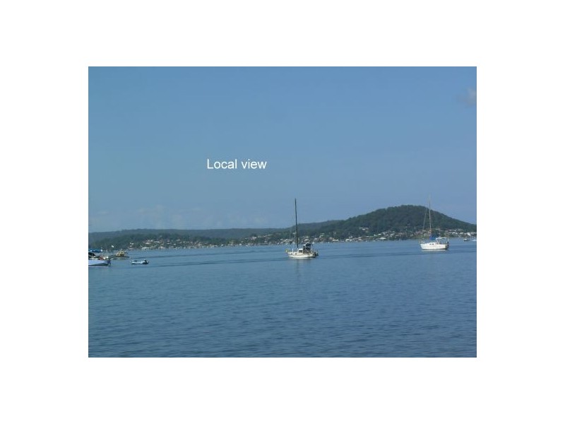 15 Althea Place, Point Clare NSW 2250