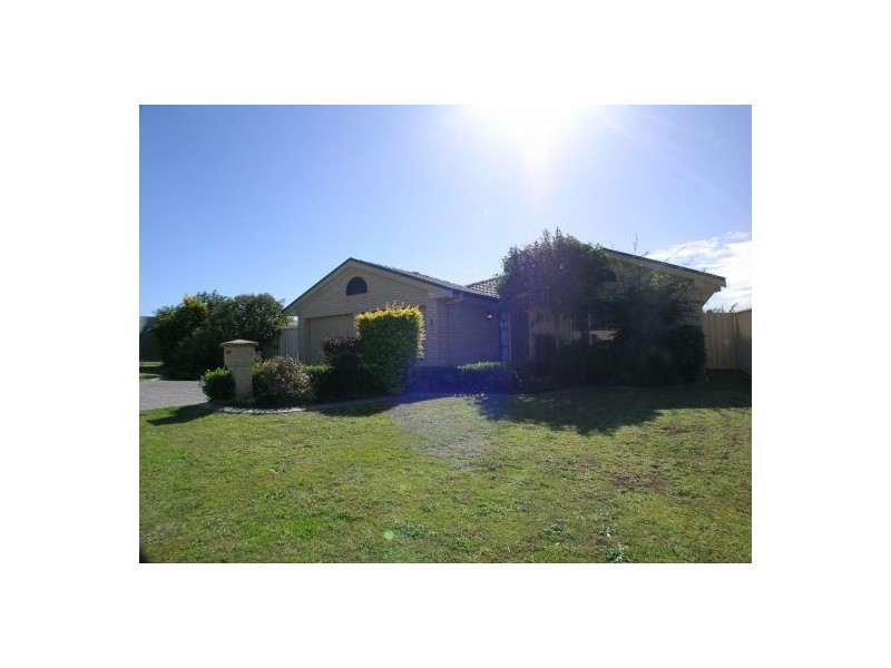 1 Macadamia Place, Thornton NSW 2322