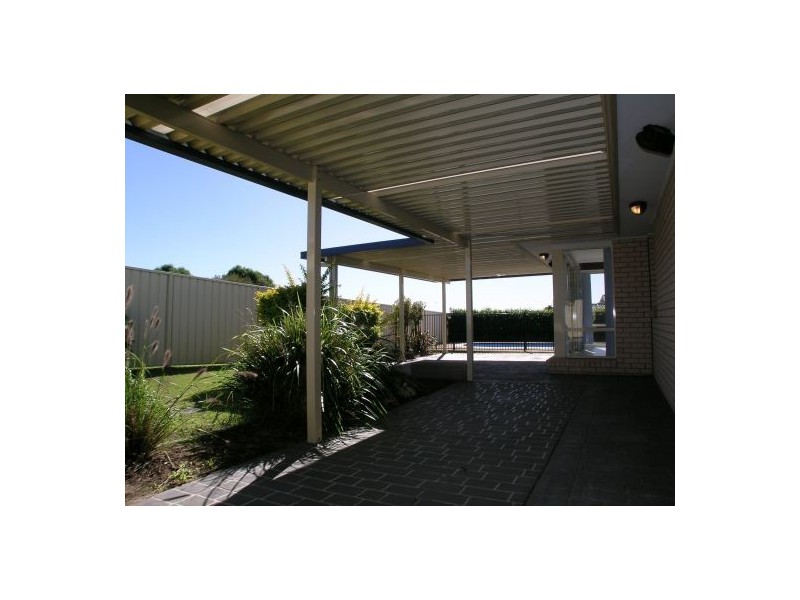 1 Macadamia Place, Thornton NSW 2322