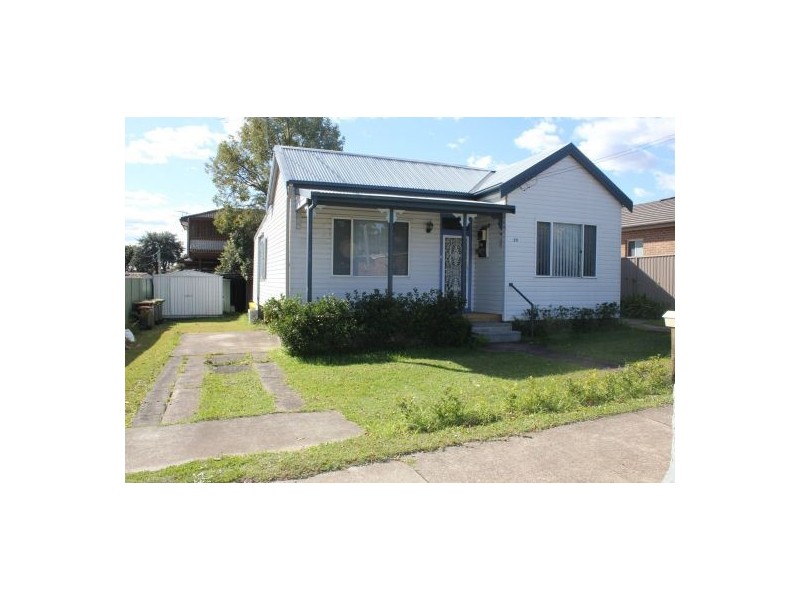 28 Henry Lawson Drive, Peakhurst NSW 2210