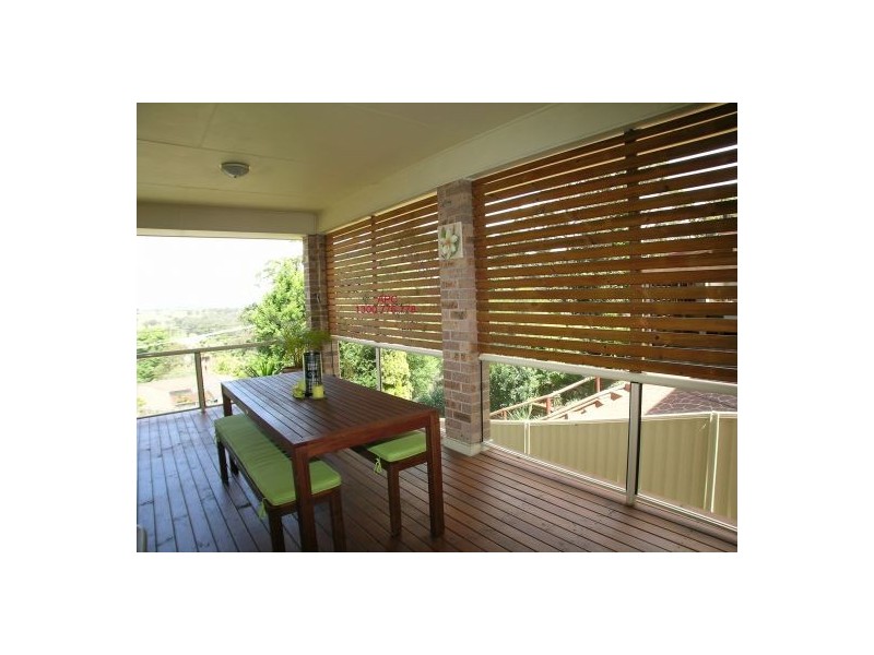 10 Valley View Road, Bateau Bay NSW 2261