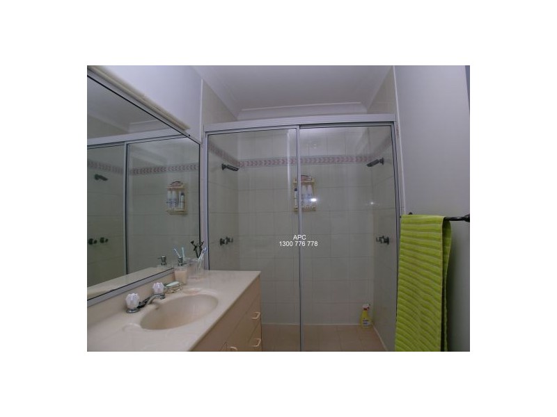 10 Valley View Road, Bateau Bay NSW 2261