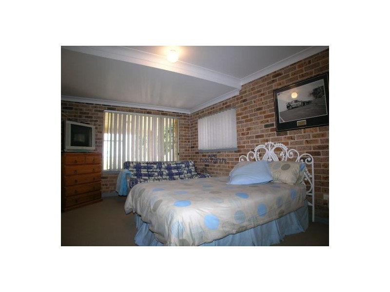 10 Valley View Road, Bateau Bay NSW 2261
