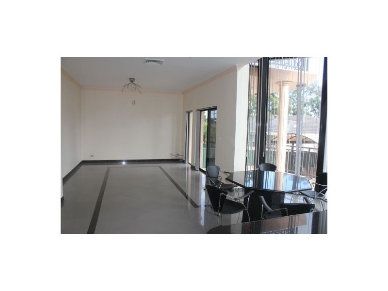 27 Raglan Road, Miranda NSW 2228