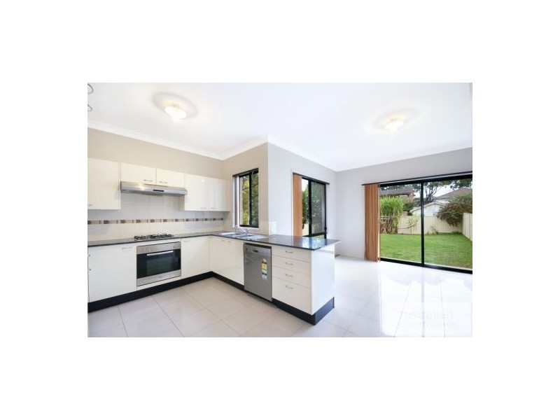 17 Warraba St, Hurstville NSW 2220