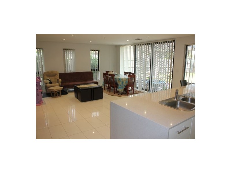 42 Caloola Road, Constitution Hill NSW 2145