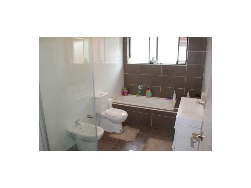 42 Caloola Road, Constitution Hill NSW 2145