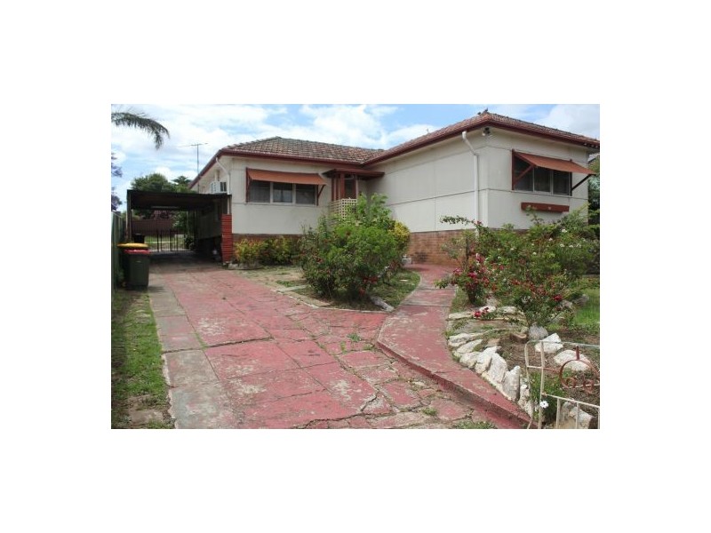 100 Canterbury Road, Glenfield NSW 2167