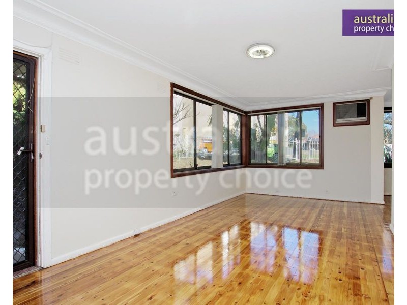 9 The Horsley Drive, Carramar NSW 2163