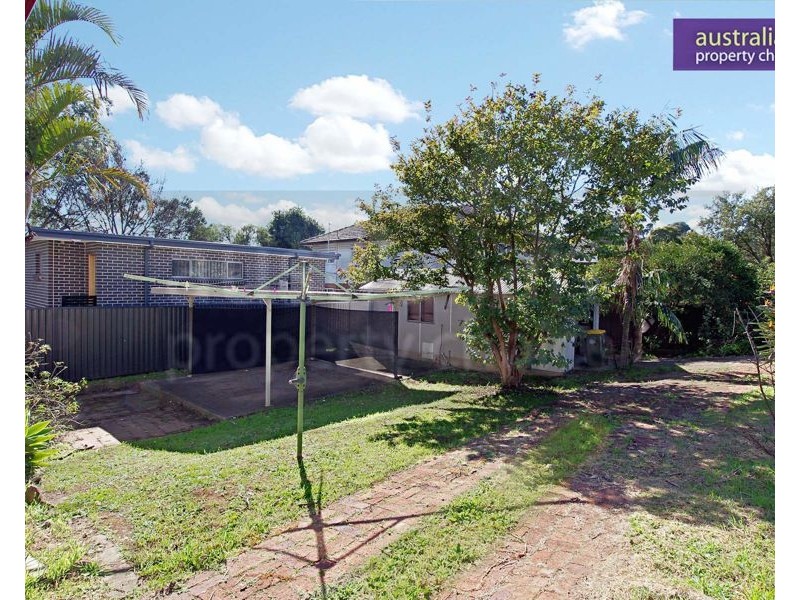 9 The Horsley Drive, Carramar NSW 2163