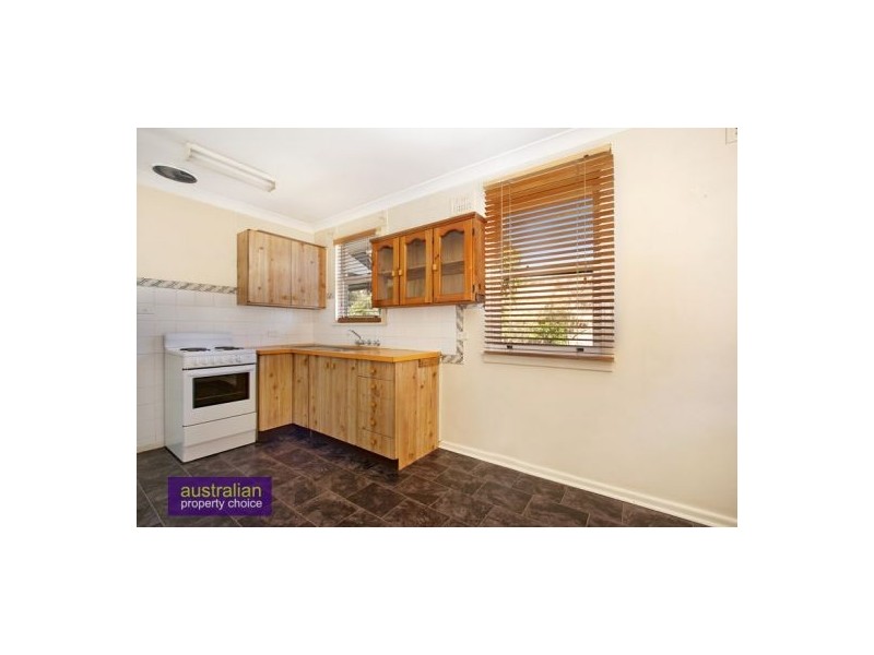 91 Derna Rd, Holsworthy NSW 2173