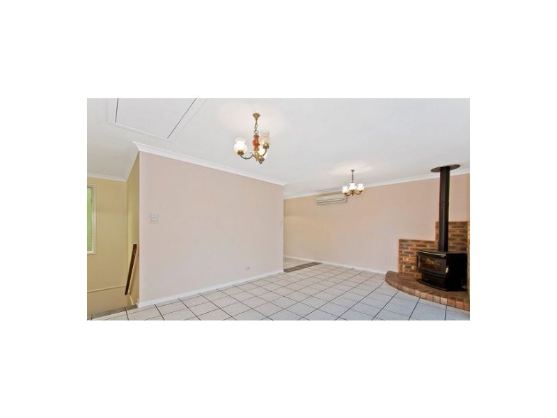 104 Lakedge Avenue, Berkeley Vale NSW 2261