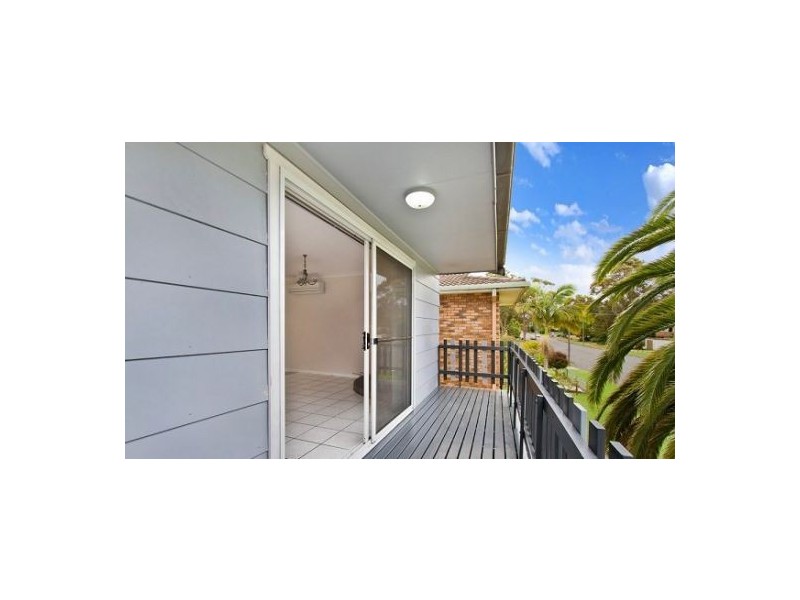 104 Lakedge Avenue, Berkeley Vale NSW 2261