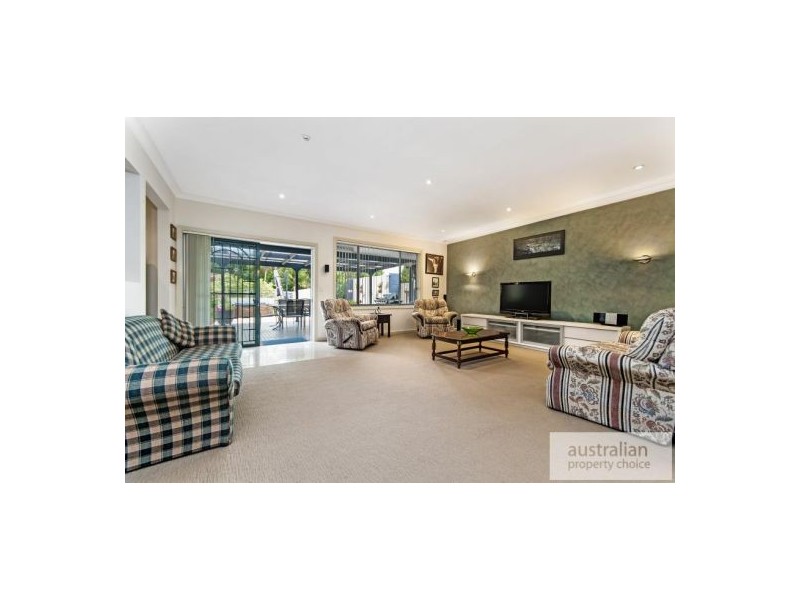36 Blair Ave, East Hills NSW 2213