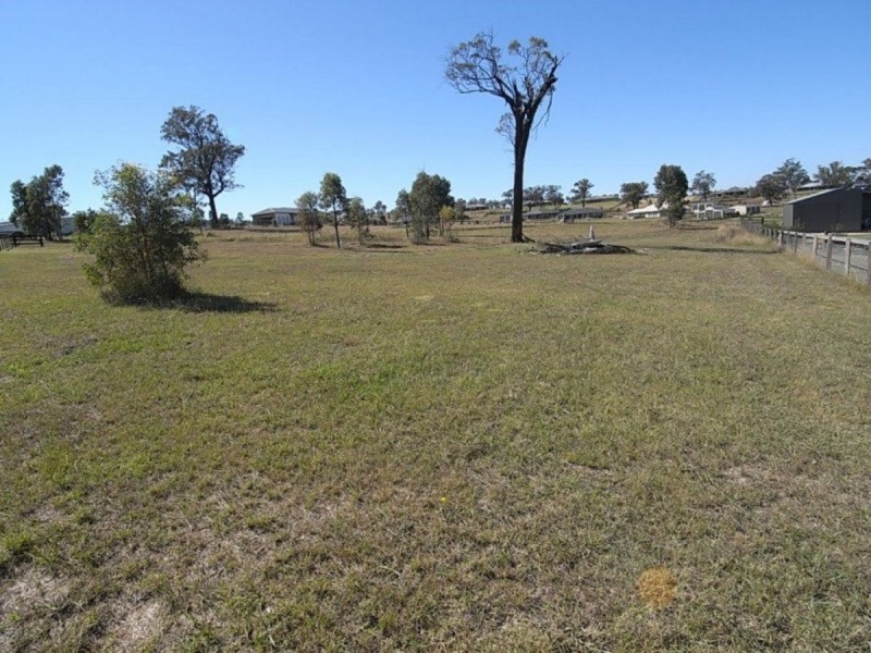 300 Stockyard Parade, Muswellbrook NSW 2333