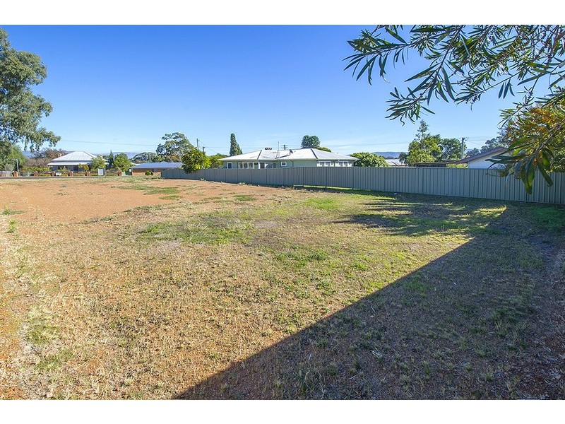 4 Main Street, Scone NSW 2337