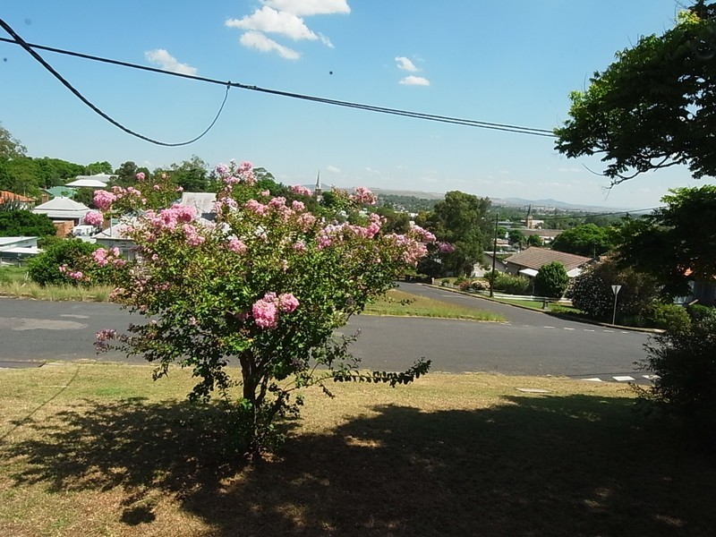 10 Turanville Avenue, Muswellbrook NSW 2333