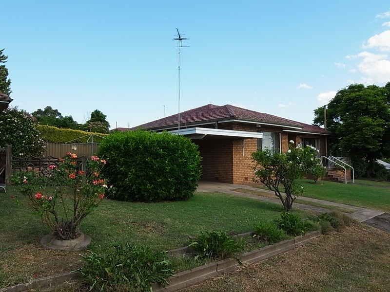 10 Turanville Avenue, Muswellbrook NSW 2333