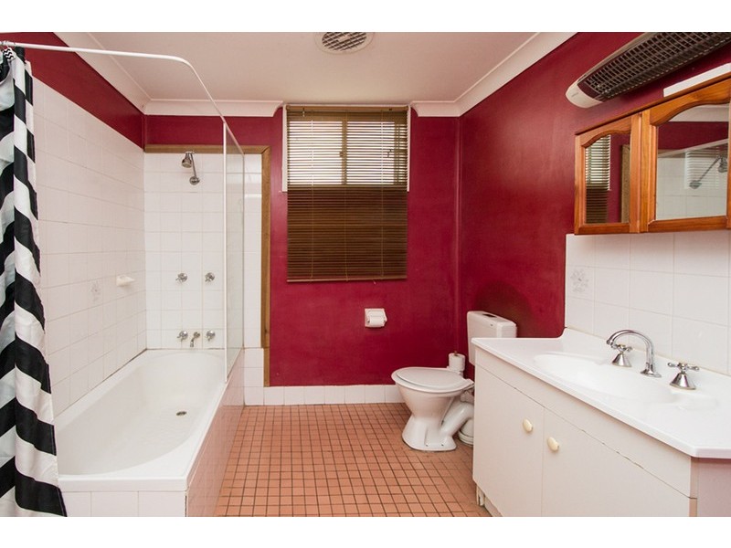 18 Mount Street, Aberdeen NSW 2336