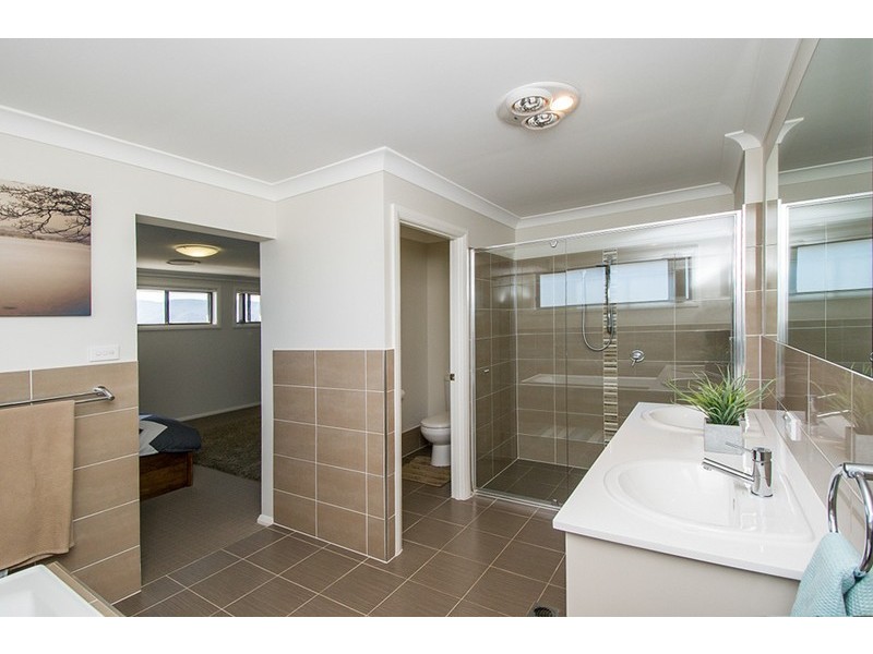 8 Lonhro Place, Muswellbrook NSW 2333