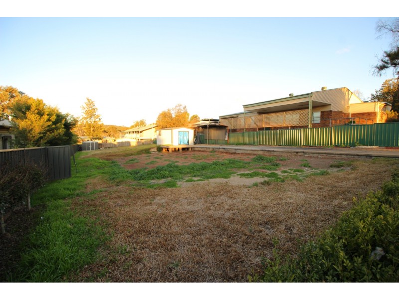 11 Roger Street, Muswellbrook NSW 2333