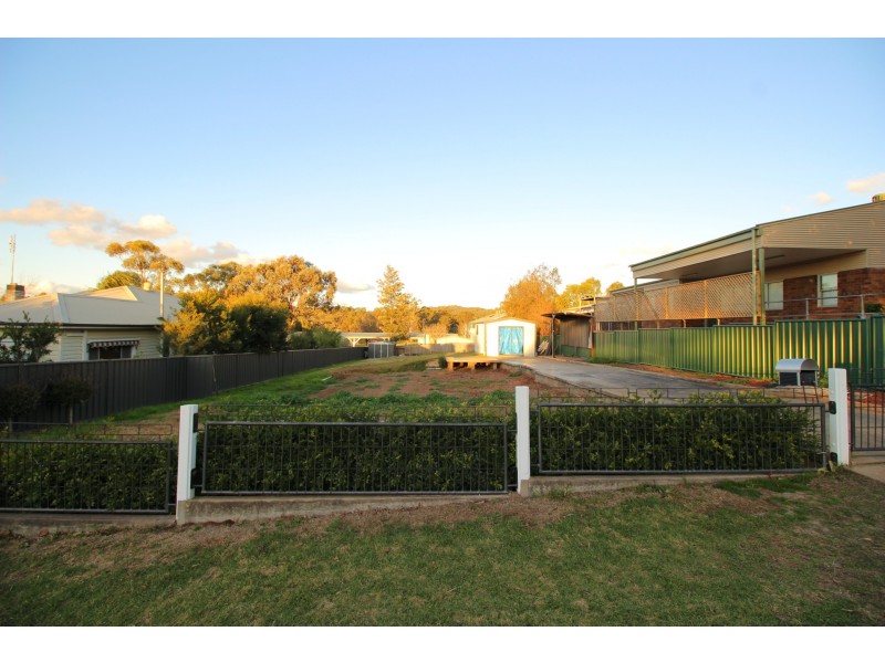 11 Roger Street, Muswellbrook NSW 2333