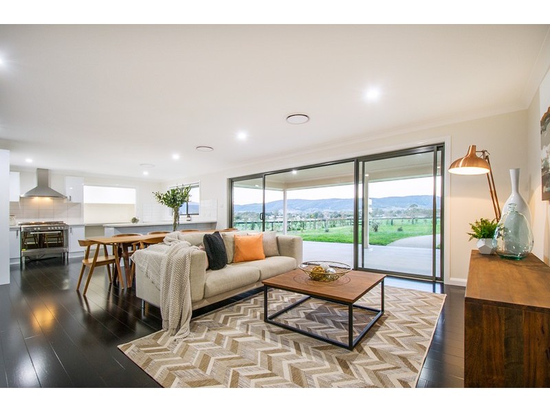 6 Somerset Place, Scone NSW 2337