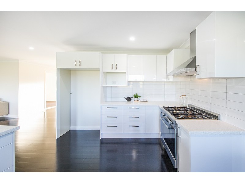 6 Somerset Place, Scone NSW 2337