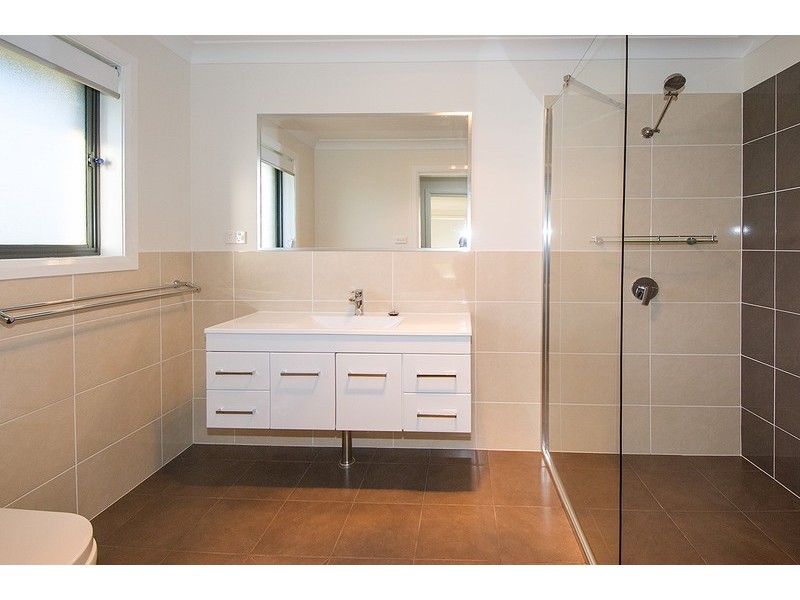 6 Somerset Place, Scone NSW 2337