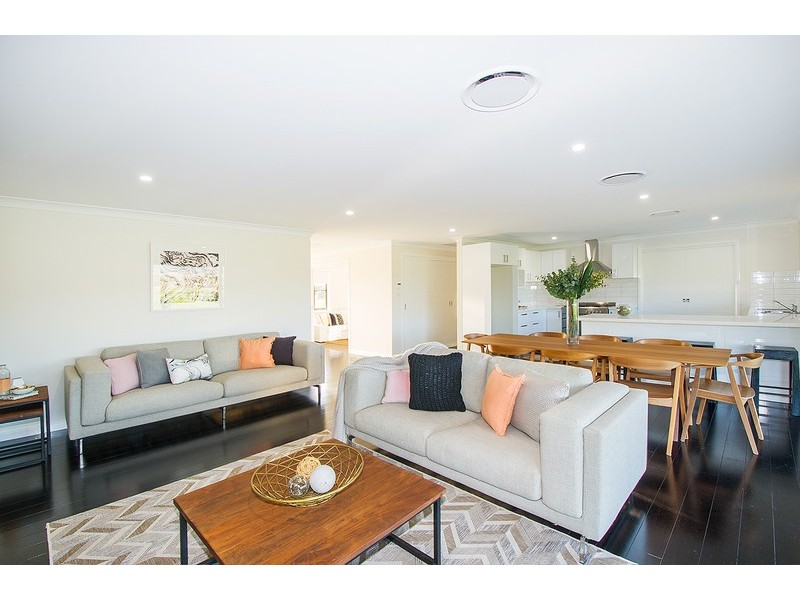 6 Somerset Place, Scone NSW 2337