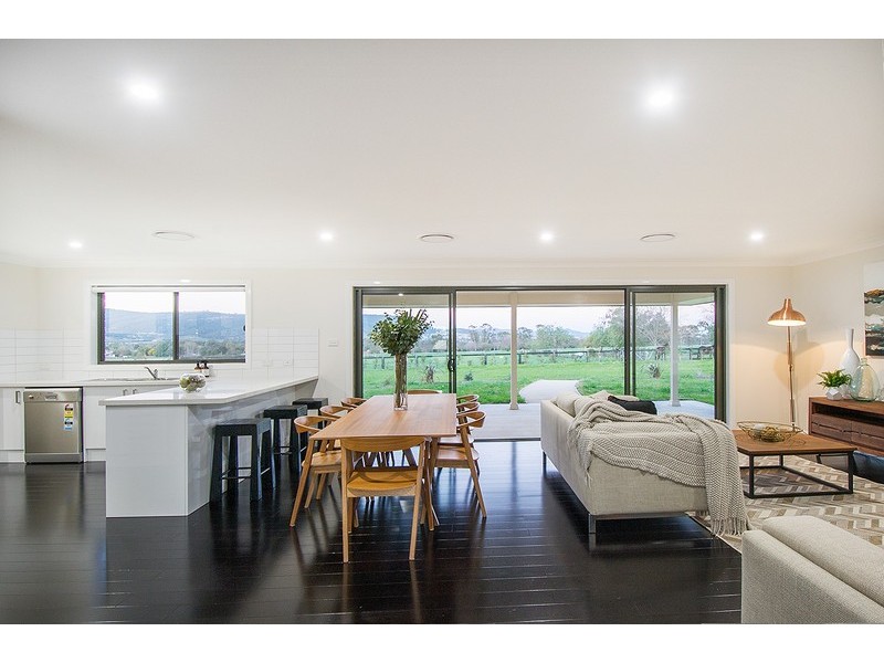 6 Somerset Place, Scone NSW 2337