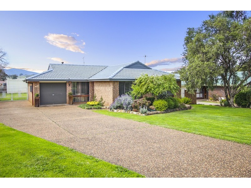 144 Segenhoe Street, Aberdeen NSW 2336