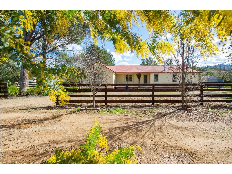 8 Camp Street, Gundy NSW 2337