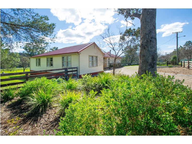 8 Camp Street, Gundy NSW 2337