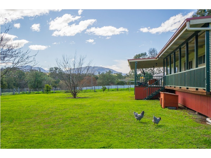 8 Camp Street, Gundy NSW 2337