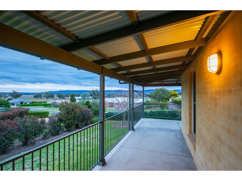 11 Halstead Close, Scone NSW 2337