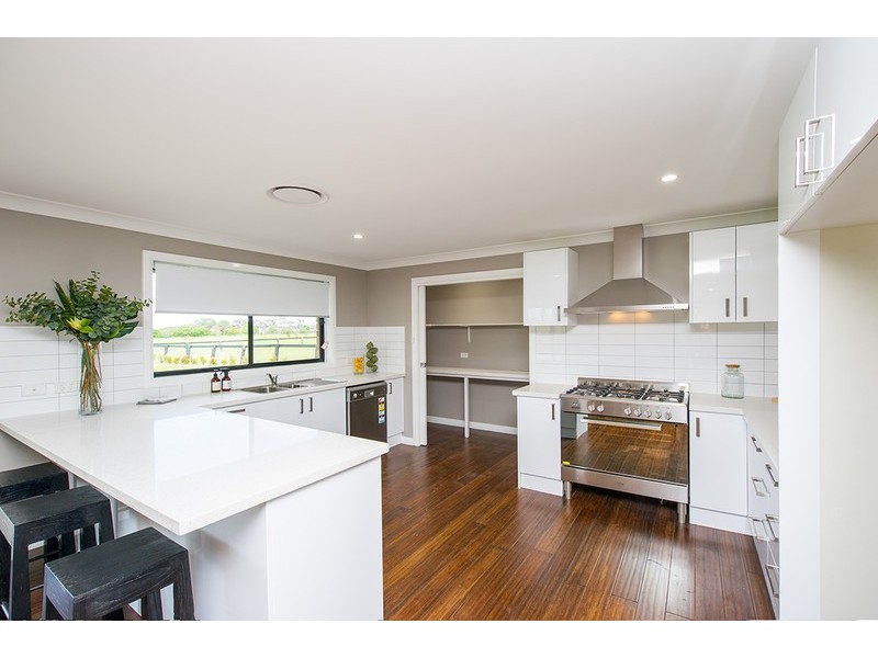 10 Somerset Place, Scone NSW 2337
