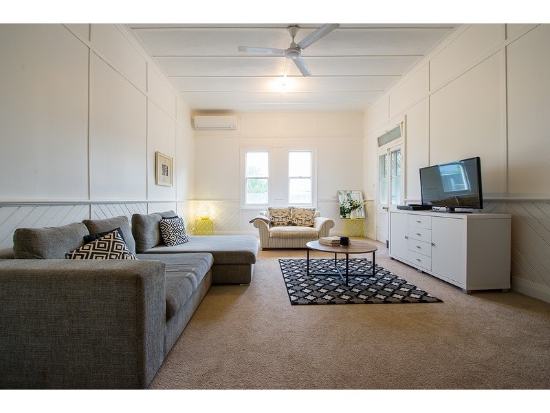 42 Hill Street, Scone NSW 2337